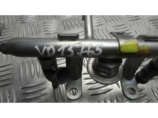 Vstřikovací lišta 204022727, VD13765   Subaru Legacy     