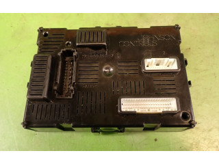 Блок комфорта 8200652284--B Renault Clio III