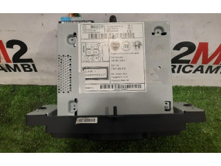 Радио/ проигрыватель CD/DVD / навигация    Alfa Romeo Giulietta