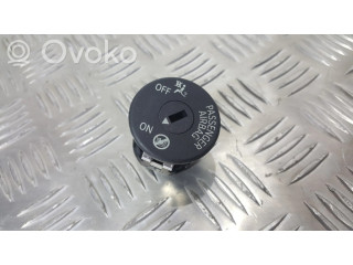 Включатель надувной подушки для пассажира