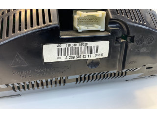 Přístrojová deska Mercedes-Benz CLK A209 C209 2006 A2095404211, 110080140020