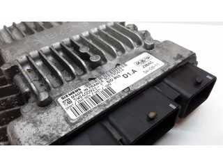 Блок управления двигателя 30729065A   Volvo S40