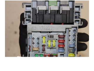 Pojistková skříňka Chevrolet Cruze 2009