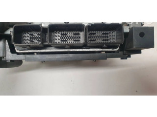 Блок управления двигателя S122865033, 880208687   Volvo V70