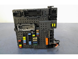 Блок предохранителей 30728273, 30728273 Volvo XC90