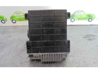 Řídící jednotka 0075451432, 0280800284 Mercedes-Benz E W124 1992