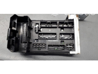 Блок предохранителей     Hyundai Sonata    