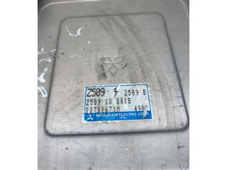 Блок управления двигателем Блок управления Z50918881B, E2T81671M   Mazda 323 F