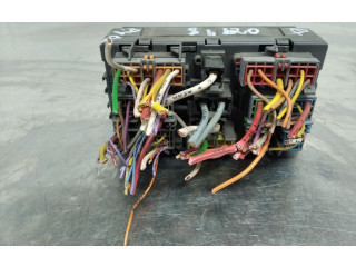 Блок предохранителей 9459288180   Peugeot 406    