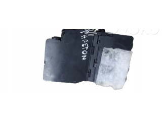 Блок предохранителей 3D0937576 Volkswagen Phaeton