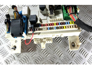 Блок предохранителей 30728906, 30728906 Volvo C70