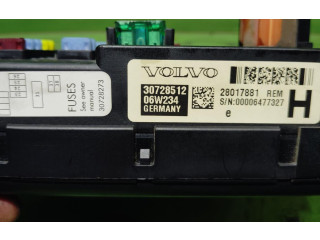 Блок предохранителей 30728512   Volvo XC90    