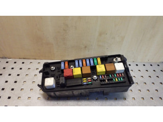 Блок предохранителей 460023260, 13240247 Opel Vectra C