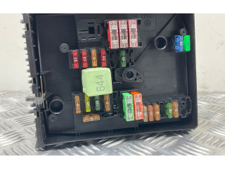   Pojistková skříňka 1K0937125D   Volkswagen Tiguan 2011