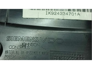 Přístrojová deska BMW 3 E92 E93 2011 9242347