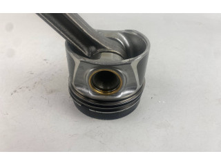 Поршень с шатуном 04LA, 011A Volkswagen Golf VII