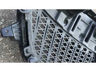 Верхняя решётка Buick Encore II 2019- года 42582101      