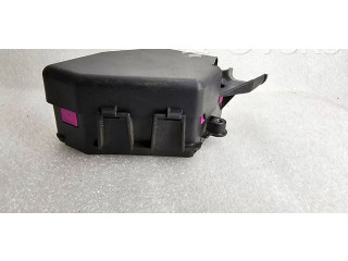 Блок предохранителей  8D1941824   Skoda Octavia Mk1 (1U)    