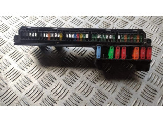 Pojistková skříňka 6114695733001, 15613290 BMW 5 E60 E61 2004