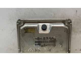 Řídící jednotka 038906019KC Audi A4 S4 B5 8D 1999