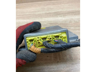 Блок управления надувных подушек C17657K30B, 3326053 Mazda Premacy - года