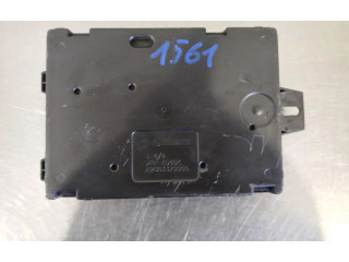 Блок предохранителей 284B18663R   Renault Clio I    