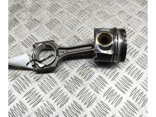  Поршень D 4204 T14 31430898, 31375187  Volvo V60  