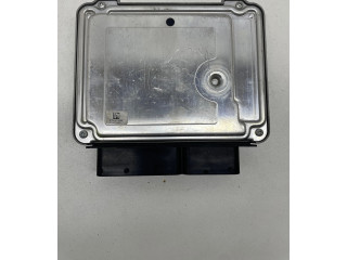 Řídící jednotka 03G906021AQ, 1039S10836   Volkswagen Caddy 2006