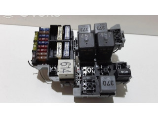   Pojistková skříňka 7L0937503D, 7L0937559   Audi Q7 4L 2008