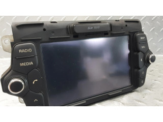 Радио/ проигрыватель CD/DVD / навигация