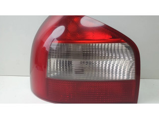Задний фонарь левый 8L0945095B Audi A3 S3 8L 1996-2003 года