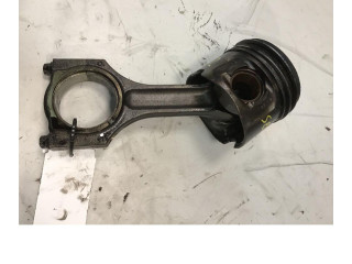 Píst BMW 1 E81 E87 pro naftový motor 2.0