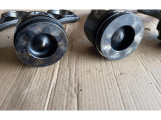 Píst 059AA   Audi Q7 4L     