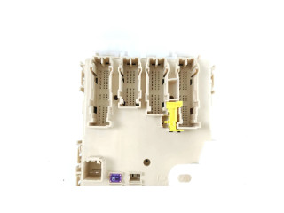 Блок комфорта 8273012X70A, 63583366   Toyota Auris E180   