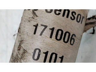 Крестовидная связь оси рулевого колеса