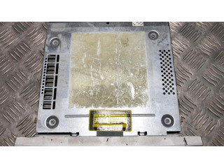 Радио/ проигрыватель CD/DVD / навигация