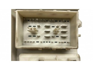 Блок предохранителей 66730C, 05004846 Mazda 3 I