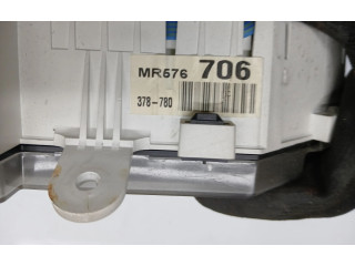 Přístrojová deska Mitsubishi Pajero 2003 MR576706, MR576