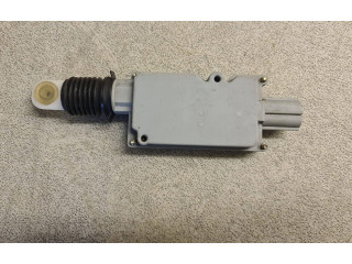 Zámek zadních dveří 335424   Land Rover Freelander 1999