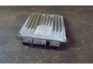 Блок управления двигателя 8200513058, 8200513058 Dacia Logan I