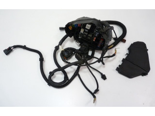   Pojistková skříňka 7P6971072AJ   Volkswagen Touareg II 2015