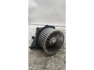 Вентилятор печки    U0852003, U0852003   Audi Q5 SQ5