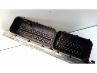 Блок управления двигателя 55579893   Opel Meriva B