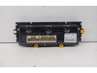 Блок управления климат-контролем 3B1907044A, 5HF00761702   Volkswagen PASSAT