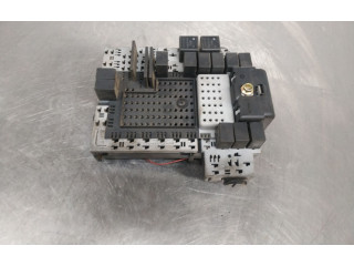 Блок предохранителей 9494997 Volvo S80