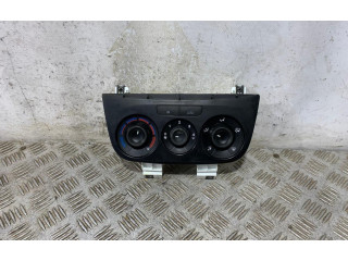 Блок управления климат-контролем 735498657 Opel Combo D