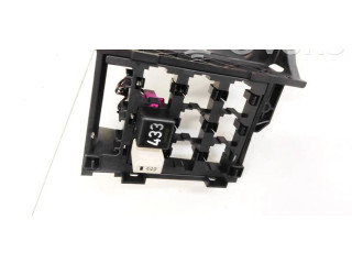 Блок предохранителей 1T1937503A Volkswagen Golf Plus