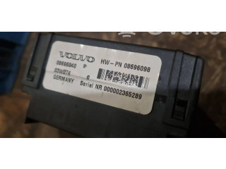 Блок предохранителей  08696040   Volvo XC90    