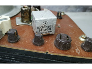 Панель приборов 87001050, 0005423923   Mercedes-Benz W123       