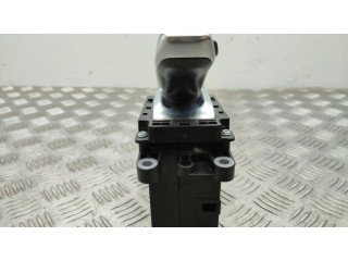 Механизм переключения передач (кулиса) (в салоне)